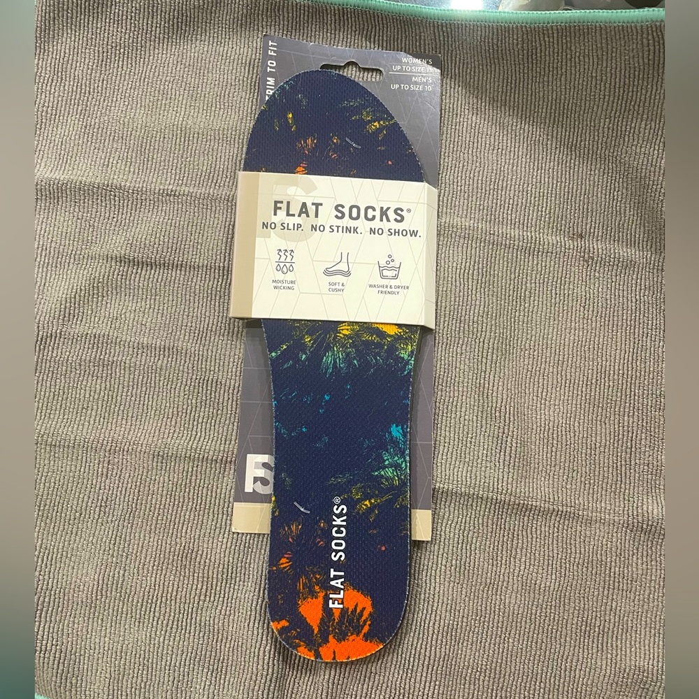 Flat socks
